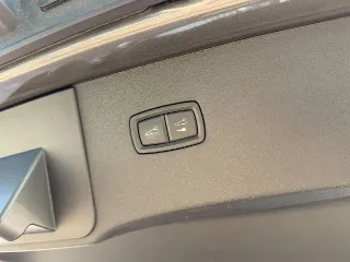 Foto 22 di 24: PORSCHE Cayenne