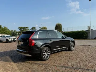 Foto 4 di 24: VOLVO XC90