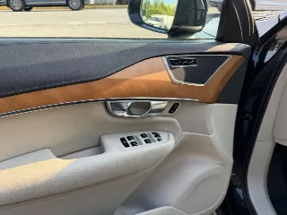 Foto 7 di 24: VOLVO XC90