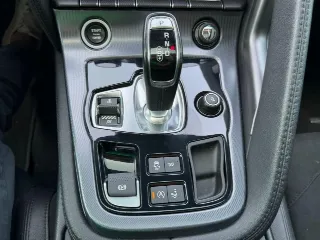 Foto 21 di 22: JAGUAR F-Type