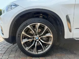 Foto 21 di 23: BMW X6