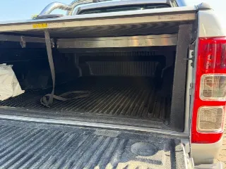 Foto 16 di 22: FORD Ranger