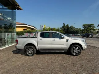 Foto 3 di 22: FORD Ranger
