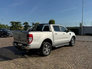 Foto 4 di 22: FORD Ranger