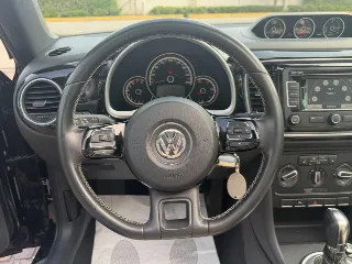 Foto 10 di 28: VOLKSWAGEN Maggiolino