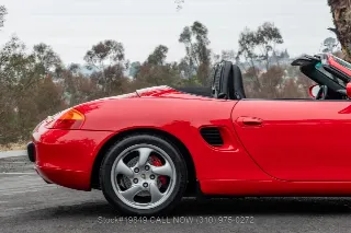Foto 20 di 24: 2002 Porsche Boxster S