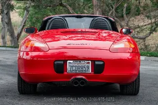 Foto 8 di 24: 2002 Porsche Boxster S