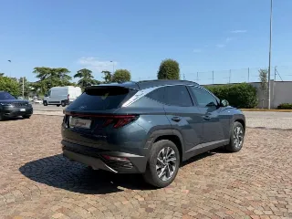 Foto 4 di 20: HYUNDAI Tucson