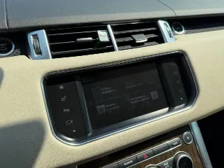Foto 15 di 23: LAND ROVER Range Rover Sport