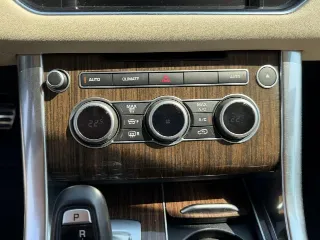 Foto 17 di 23: LAND ROVER Range Rover Sport