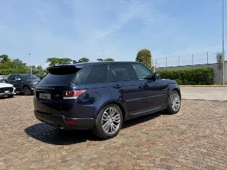 Foto 4 di 23: LAND ROVER Range Rover Sport