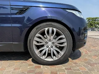Foto 5 di 23: LAND ROVER Range Rover Sport