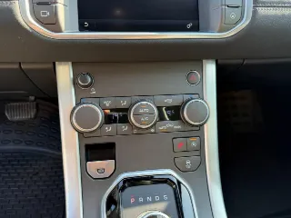 Foto 16 di 25: LAND ROVER Range Rover Evoque