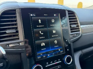 Foto 12 di 25: RENAULT Koleos