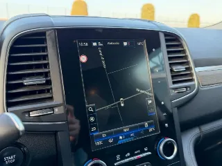 Foto 15 di 25: RENAULT Koleos