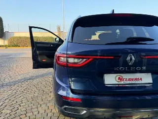 Foto 21 di 25: RENAULT Koleos