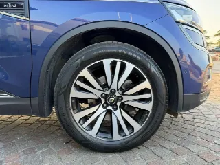 Foto 23 di 25: RENAULT Koleos