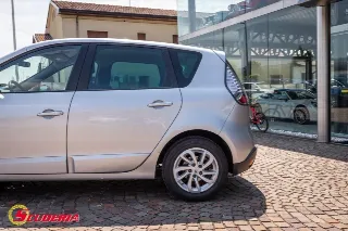 Foto 18 di 37: RENAULT Scenic