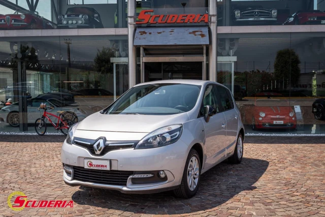 RENAULT Scenic