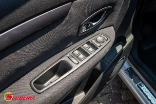Foto 27 di 37: RENAULT Scenic