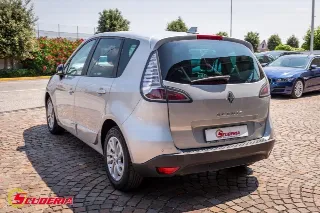 Foto 4 di 37: RENAULT Scenic