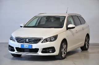 Foto 3 di 28: Peugeot 308 BlueHDi 130 S&S EAT8 SW Allure IVA ESPOSTA