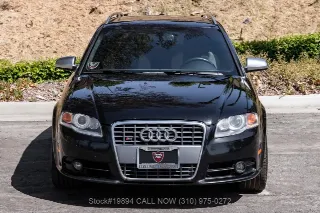 Foto 2 di 24: 2005 Audi S4 Avant Quattro Wagon 6 Speed