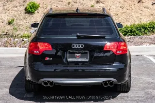Foto 7 di 24: 2005 Audi S4 Avant Quattro Wagon 6 Speed