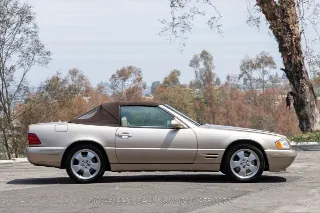 Foto 12 di 24: 2000 Mercedes Benz SL500