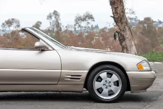 Foto 24 di 24: 2000 Mercedes Benz SL500