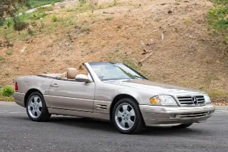 Foto 4 di 24: 2000 Mercedes Benz SL500