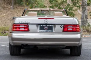 Foto 8 di 24: 2000 Mercedes Benz SL500