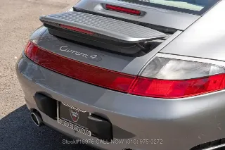 Foto 7 di 24: 2002 Porsche 996 Carrera