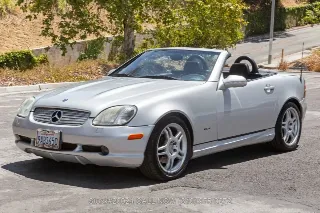 Foto 8 di 24: 2001 Mercedes Benz SLK320