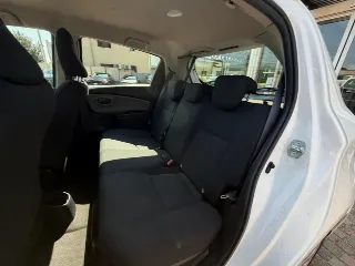 Foto 18 di 25: TOYOTA Yaris