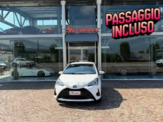 Foto 1 di 25: TOYOTA Yaris