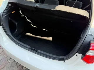 Foto 20 di 25: TOYOTA Yaris