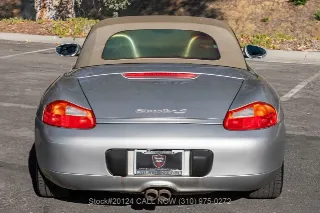 Foto 16 di 24: 2000 Porsche Boxster S