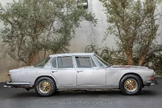 Foto 4 di 24: 1967 Maserati Quattroporte