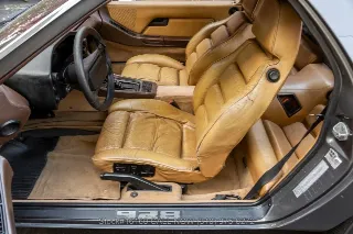 Foto 16 di 24: 1980 Porsche 928