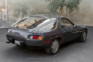 Foto 5 di 24: 1980 Porsche 928