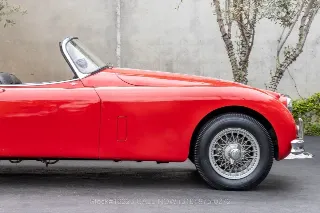 Foto 16 di 24: 1958 Jaguar XK150S