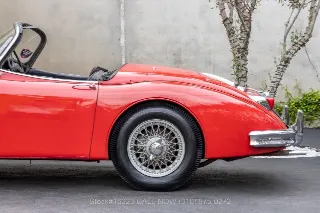 Foto 19 di 24: 1958 Jaguar XK150S