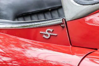 Foto 4 di 24: 1958 Jaguar XK150S