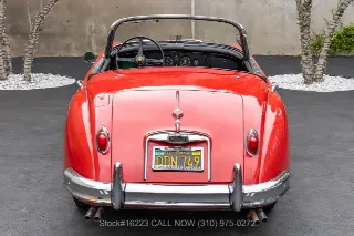 Foto 7 di 24: 1958 Jaguar XK150S