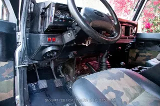 Foto 19 di 24: 1995 Land Rover Defender 90