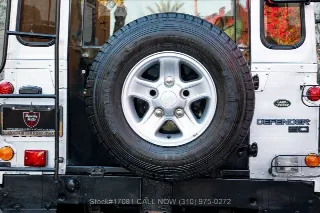 Foto 7 di 24: 1995 Land Rover Defender 90