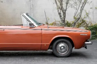 Foto 16 di 24: 1964 Dodge Dart