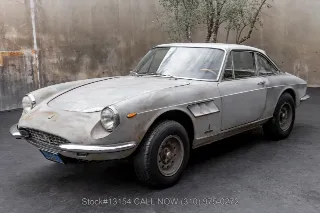 Foto 8 di 24: 1967 Ferrari 330GTC