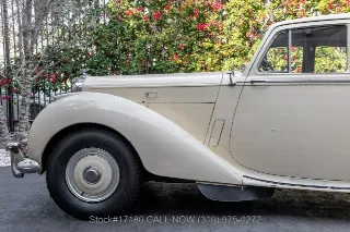 Foto 12 di 24: 1953 Bentley R Type Saloon